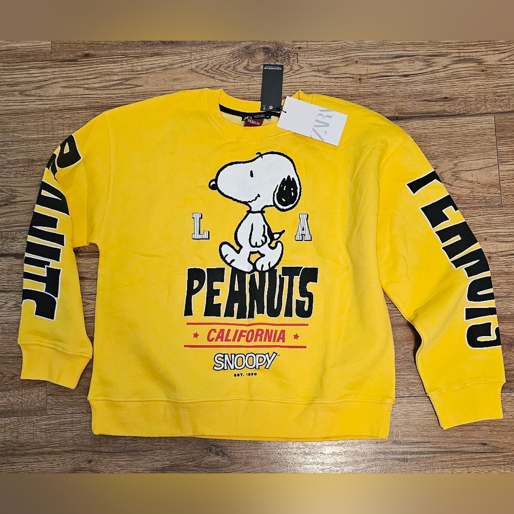 Peanuts Snoopy California Yellow Crewneck